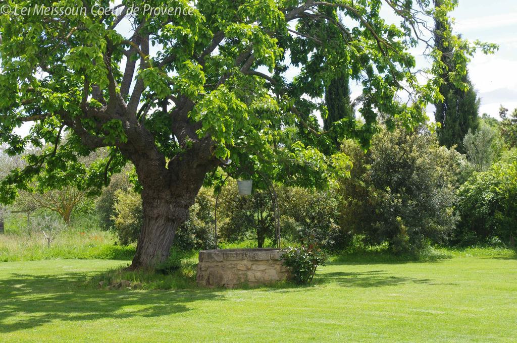 Lei Meissoun Mallemort Exterior photo